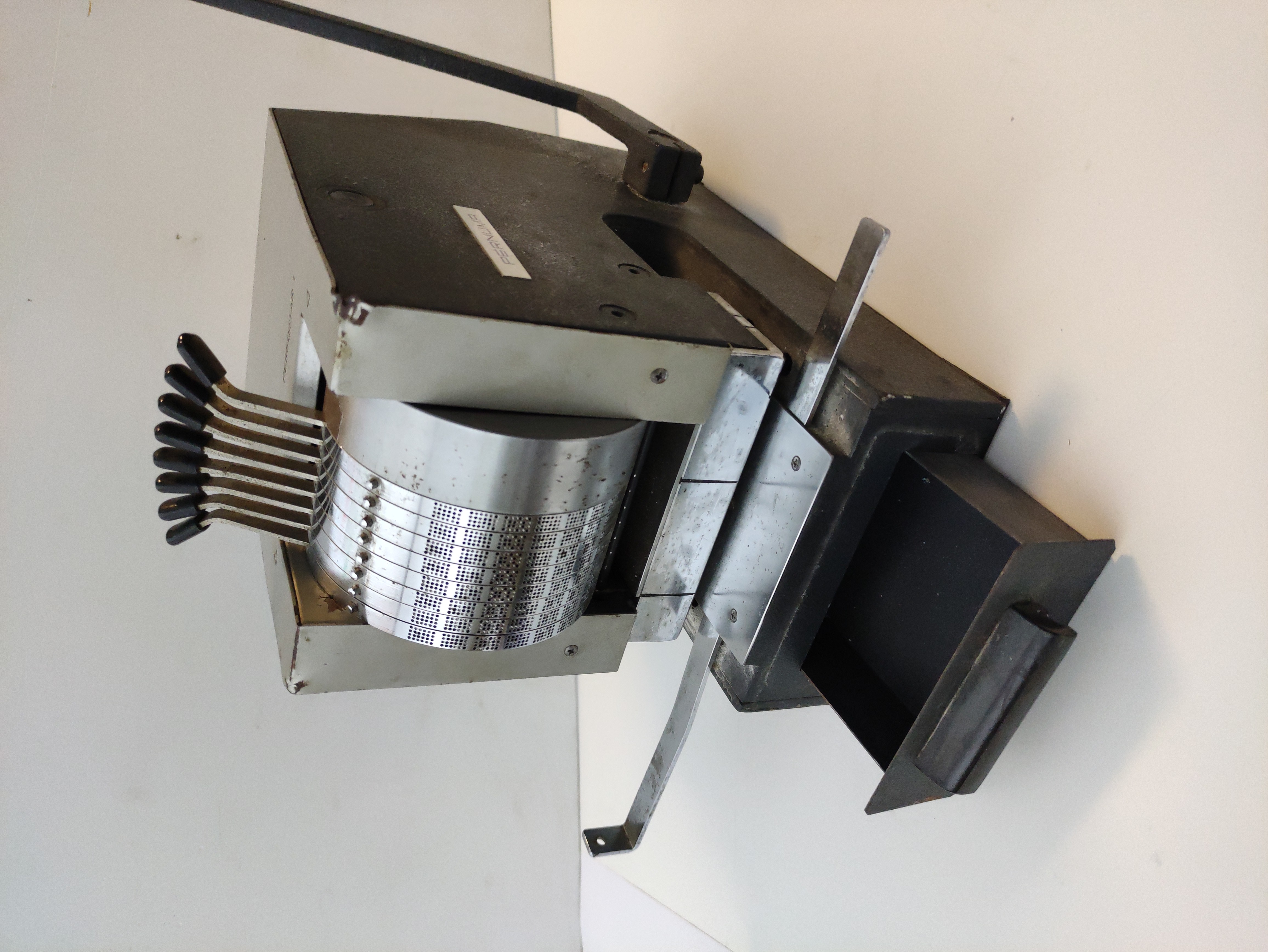 maquina marcador talonarios banco metal 23-35x15-30x30 1u